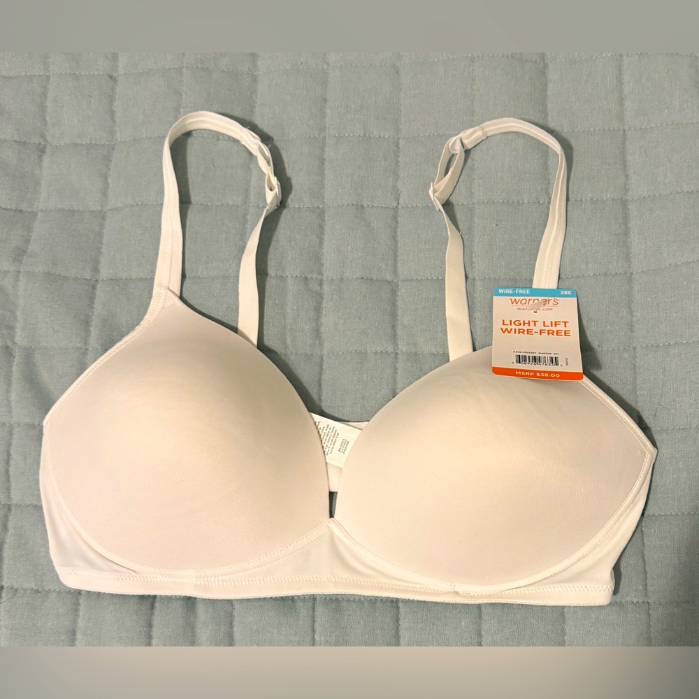 NWT Warner’s light lift wire-free bra size 38C